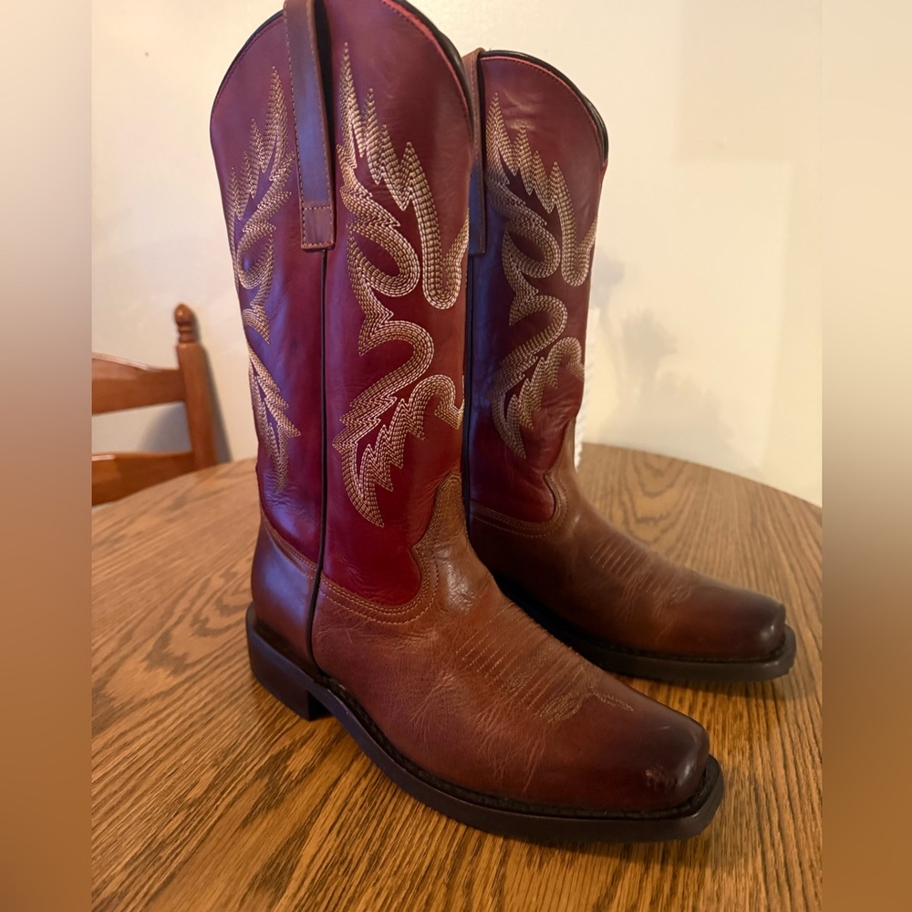 Masterson Boot Co 

I got these for Christmas. They are very nice.